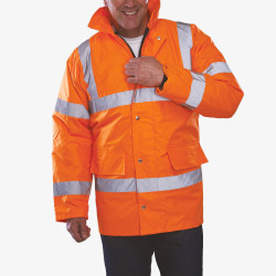 parka haute visibilité orange porté