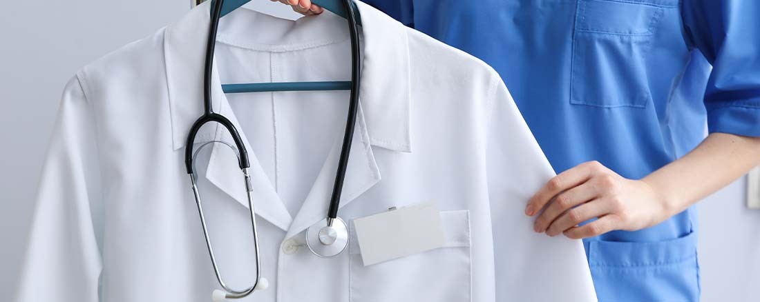 tenue professionnelle infirmière